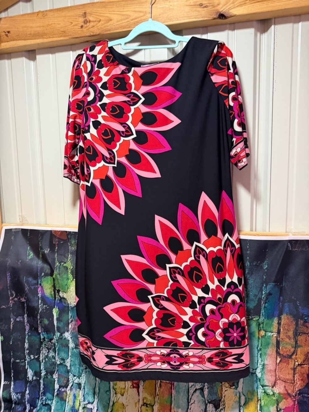 Sandra Darren Black Shift Tunic with Pink & Red Floral Print 14P